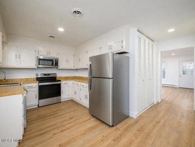 Condo for sale in Whiting, New Jersey
