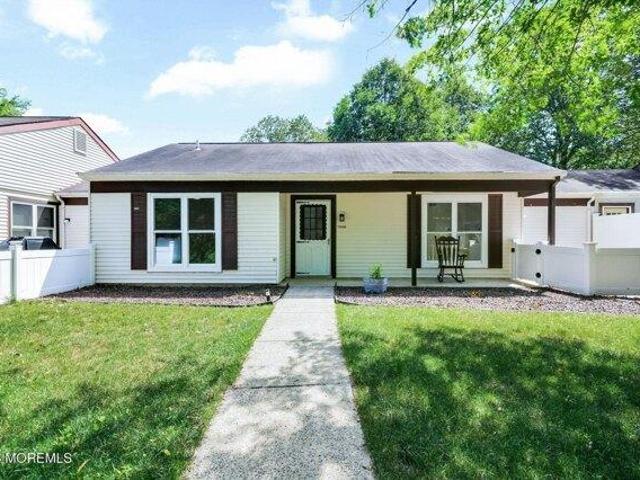 Condo for sale in Whiting, New Jersey