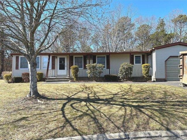 Condo for sale in Centereach, New York