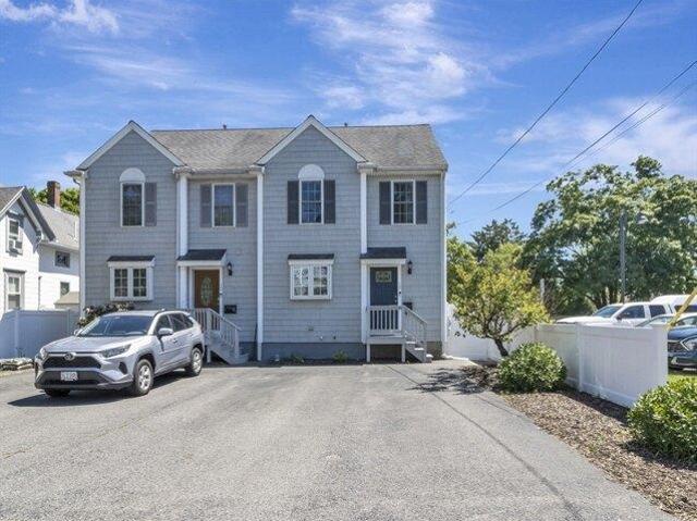 Condo for sale in Bristol, Massachusetts