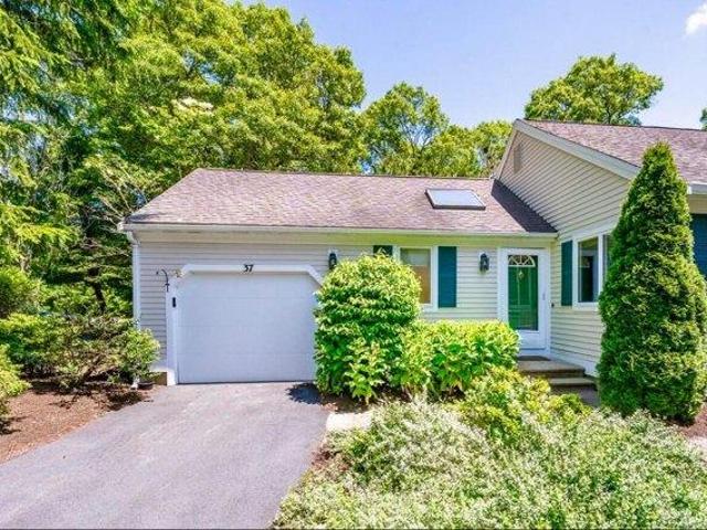 Condo for sale in Mashpee, Massachusetts