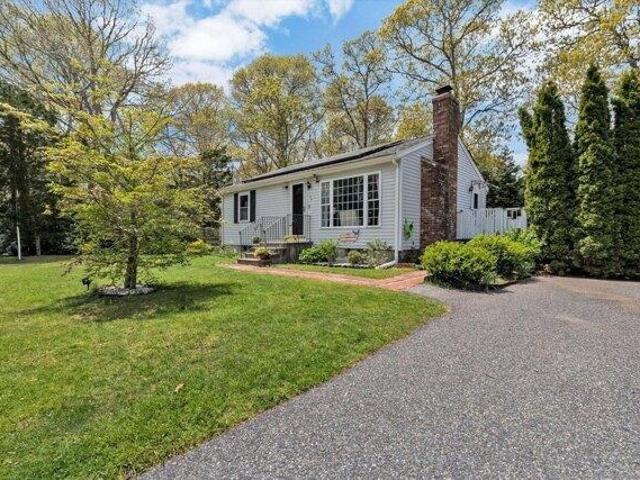 House for sale in Mashpee, Massachusetts