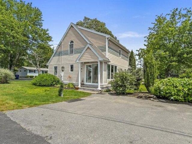 House for sale in Mattapoisett, Massachusetts