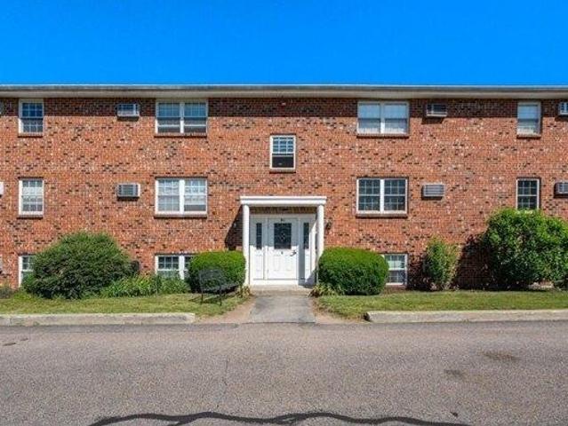 Condo for sale in Medfield, Massachusetts