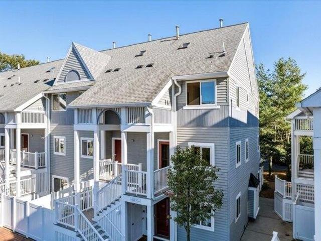 Condo for sale in Old Ship Street Historic District, Medford