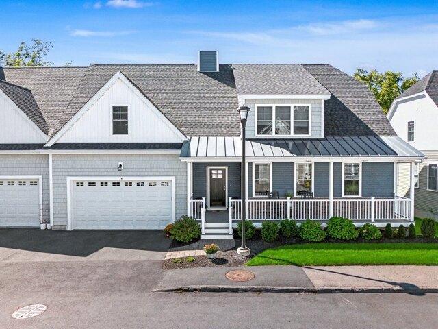 Condo for sale in Medway, Norfolk County