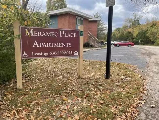Condo for rent in Fenton
