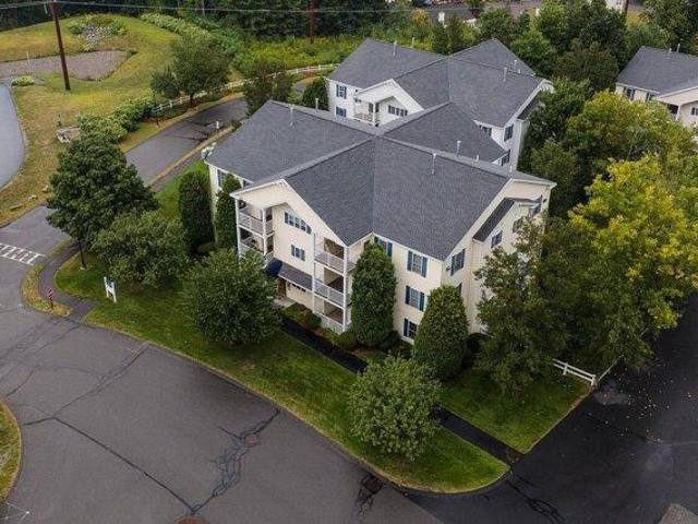 Condo for sale in Merrimack, Hillsborough County