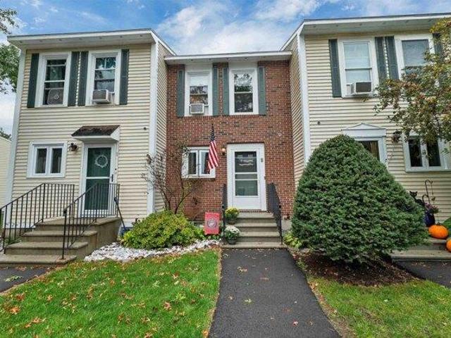 House for sale in Webster Green, Merrimack