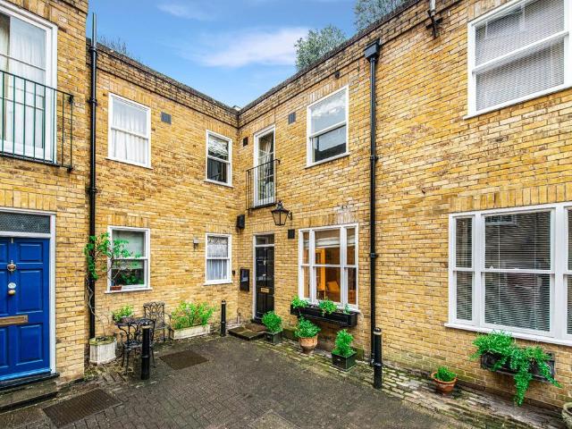 House for sale in Pimlico, Greater London