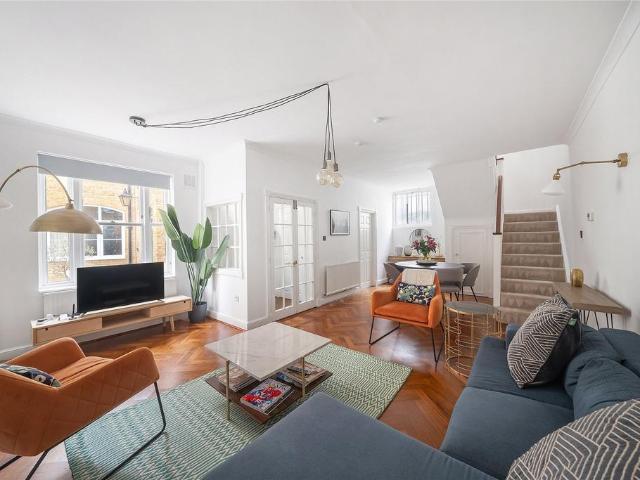 House for sale in Pimlico, Greater London
