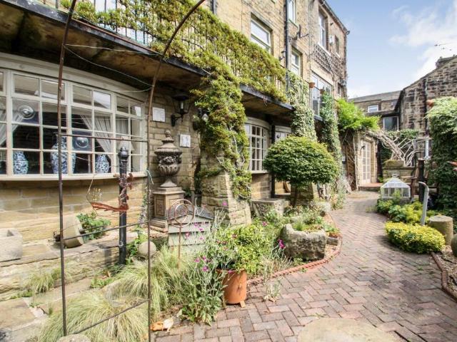 House for sale in Baildon