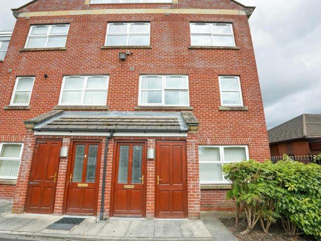 House for sale in Lamberhead Green, Wigan