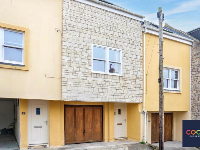 House for sale in Fortuneswell, East Dorset