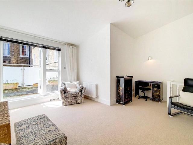 House for sale in East Marylebone, Marylebone