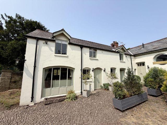 House for sale in Abergavenny