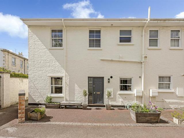 House for sale in Montpellier, Golden Valley