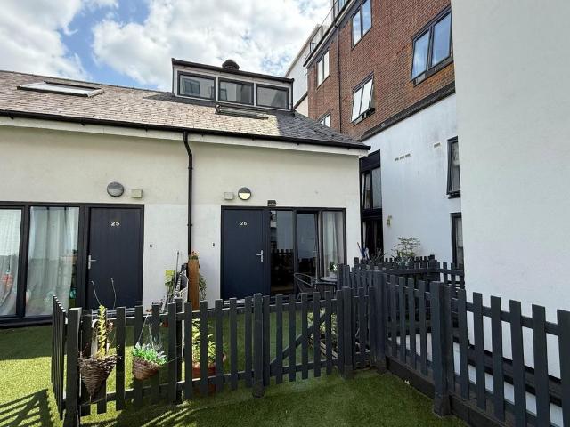 House for sale in Semilong, Northampton