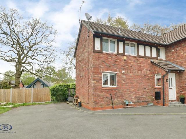 House for sale in Lloyd Mews, Alsager