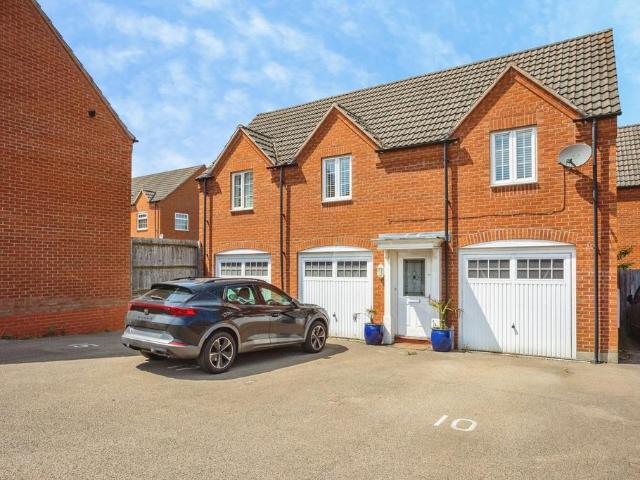House for sale in Barton In Fabis, East Midlands