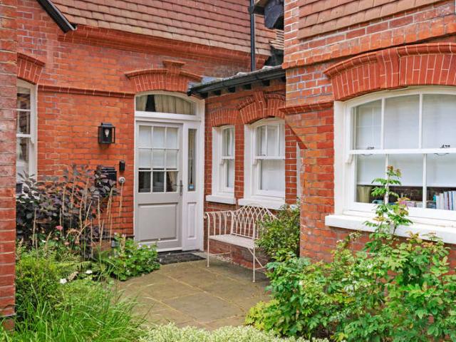 Townhouse for sale in Cross In Hand, East Sussex