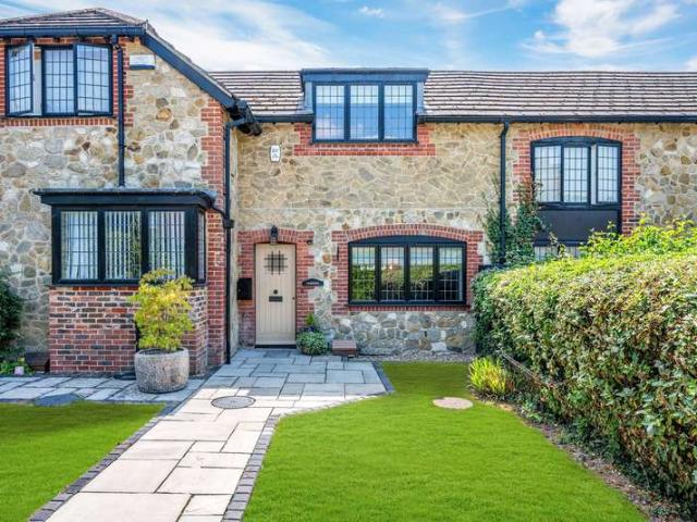 Townhouse for sale in Hillview, Surrey