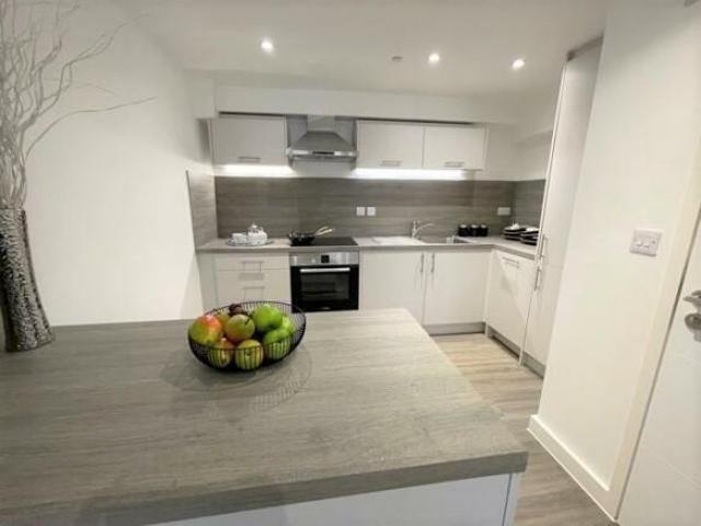 Townhouse for rent in Semilong, Northampton