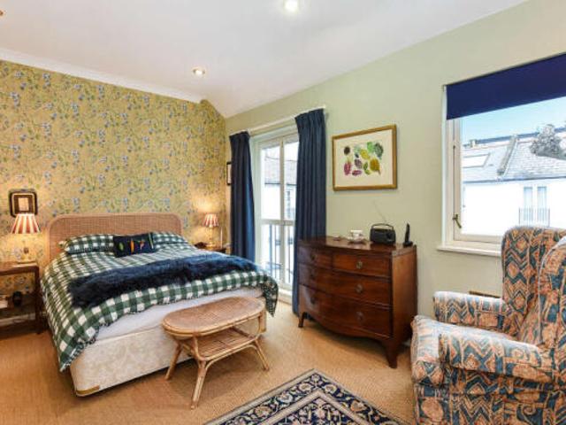 Townhouse for rent in Cat Hill