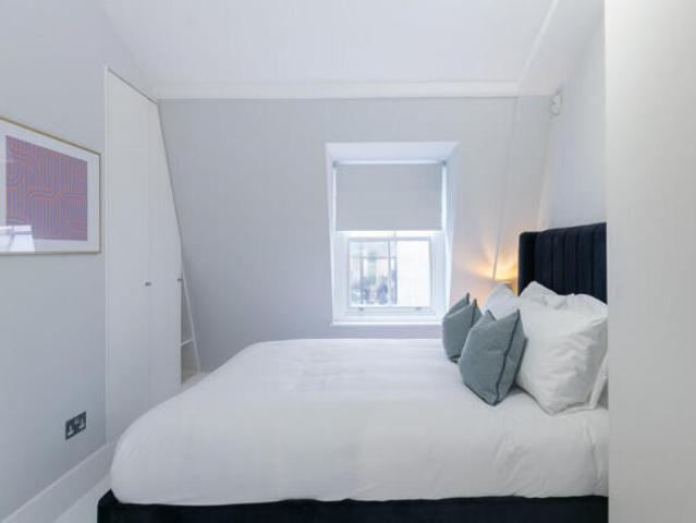 Townhouse for rent in Cat Hill