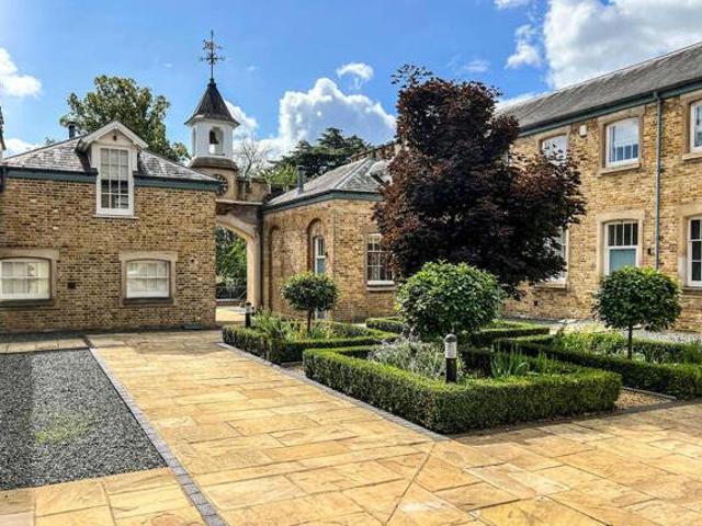 House for rent in Hertford, Colliers End