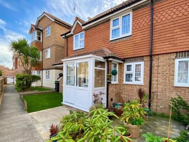 House for sale in Sovereign Harbour, Eastbourne