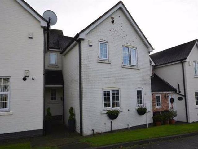 House for sale in Froggatt, East Midlands