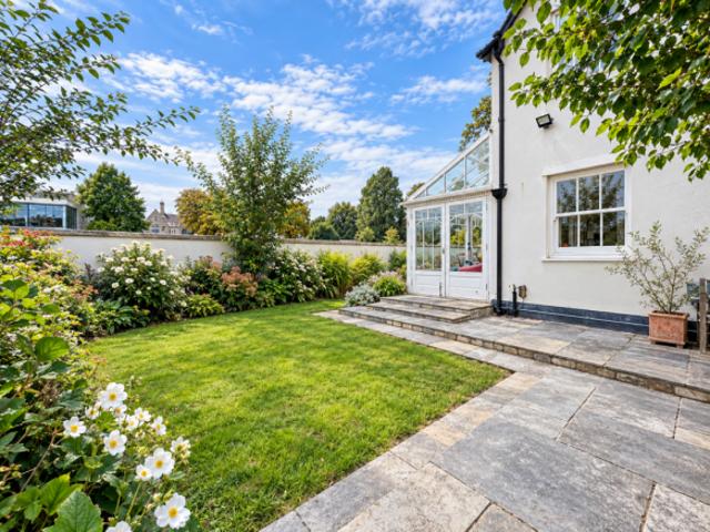 Townhouse for sale