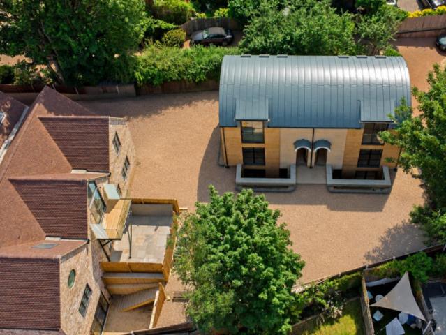 Townhouse for sale in St Albans, Five Acres