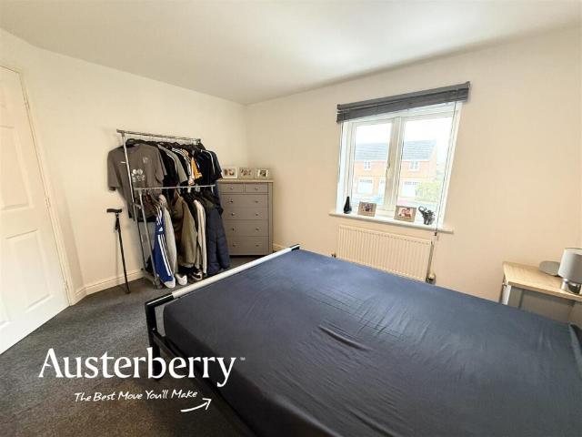 Townhouse for sale in Stoke-on-Trent