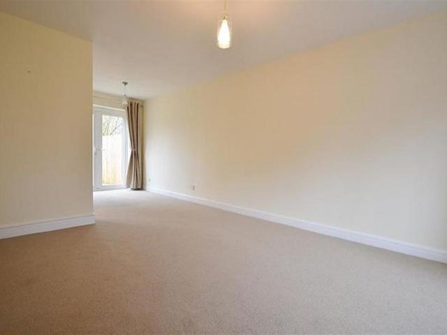 Apartment for rent in Colshaw Farm, Wilmslow