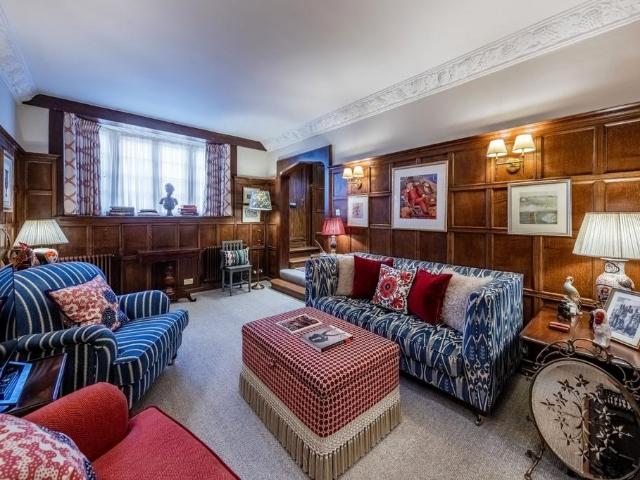 House for rent in South Kensington, Greater London