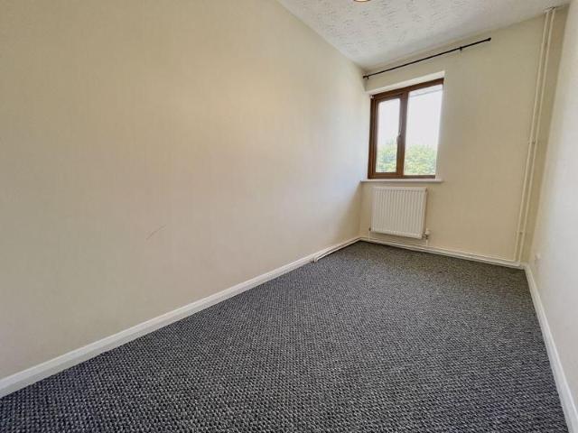 Apartment for rent in Wybers Wood, Bradley