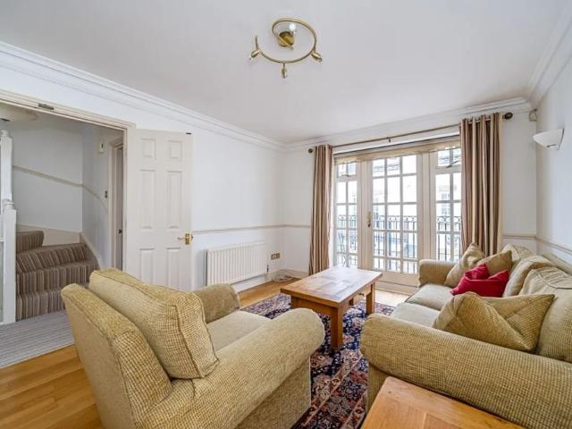 Apartment for rent in London Borough of Ealing, Greater London