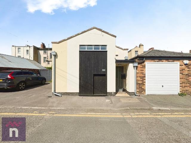 House for rent in Golden Valley, Gloucestershire