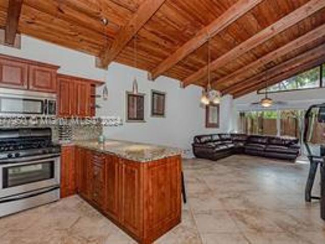 Townhouse for rent in Miami