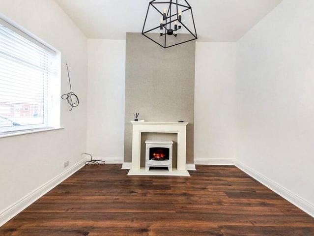 Apartment for rent in Fulwell