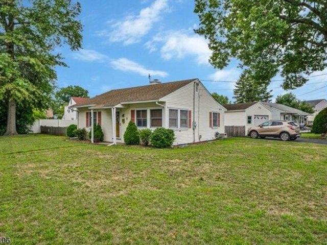 House for sale in Middlesex, New Jersey