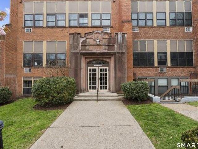 Condo for sale in Middletown, Connecticut