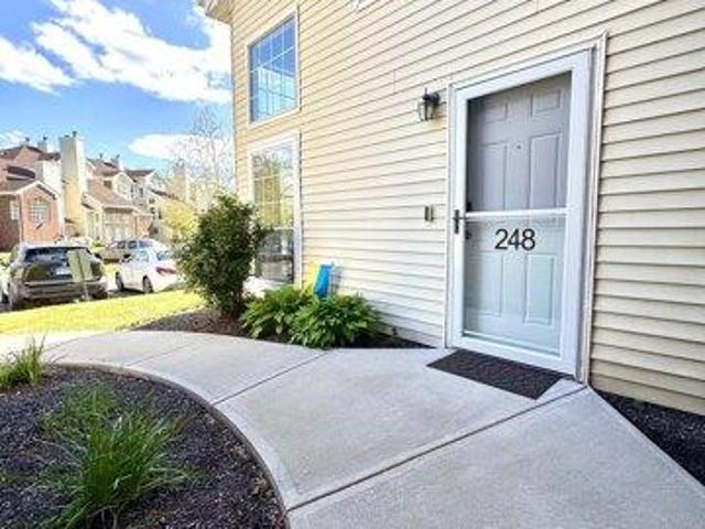 Condo for sale in Middletown, Connecticut
