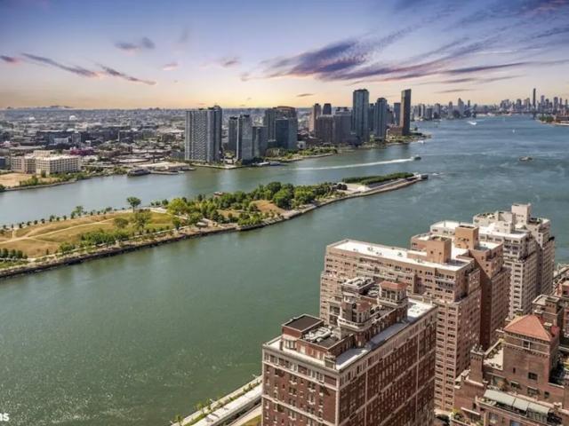 Apartment for sale in Arverne, New York