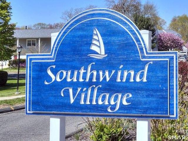 Condo for sale in Milford, Connecticut