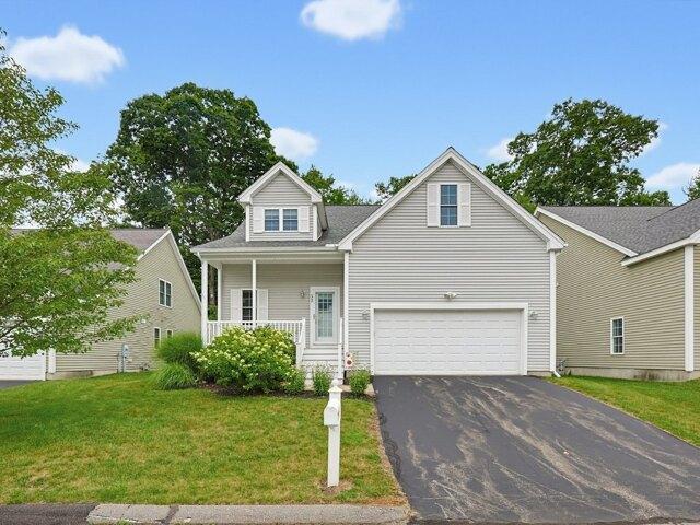 Condo for sale in Milford, Massachusetts