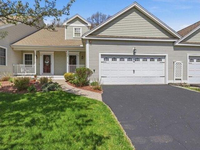 Condo for sale in Millbury, Massachusetts