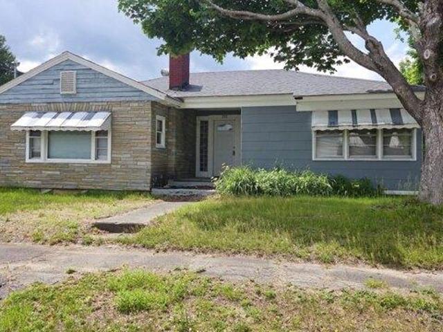House for sale in Millinocket, Maine